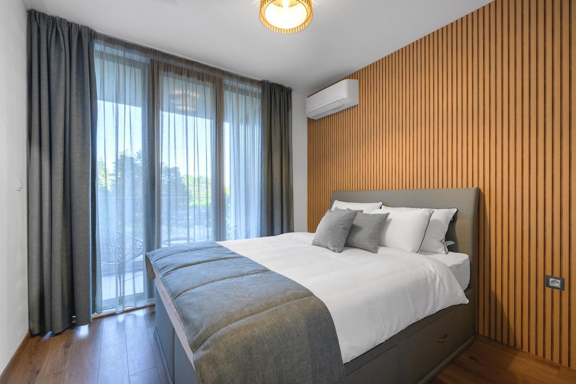 Boho Sea View One-Bedroom Pool & Spa Apartment Saints Constantine and Helena Екстер'єр фото